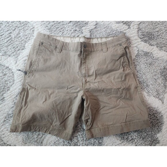 Columbia Chino Shorts Mens Size 36W Khaki Regular Fit Flat Front 8" Inseam - Picture 1 of 9
